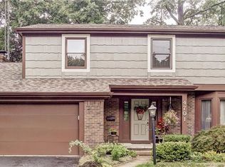 4701 Woodland Ln, Sylvania, OH