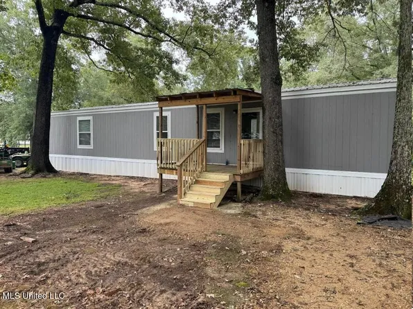 379 Maple St, Florence, MS 39073