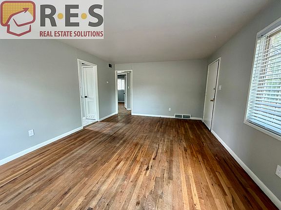 3rd image of 429 N 30th St