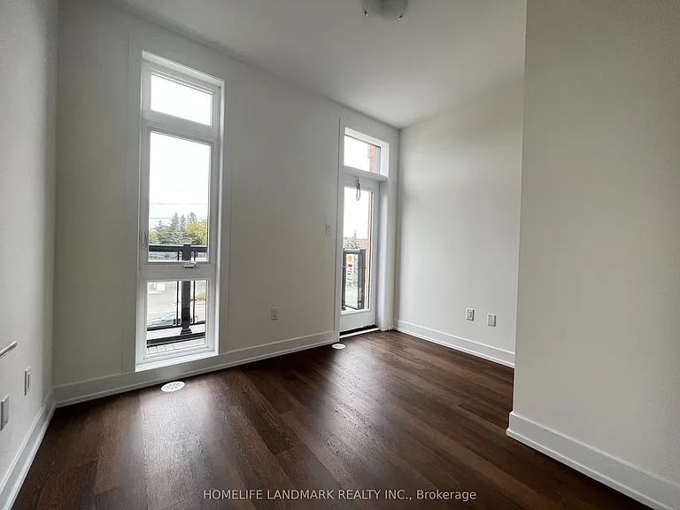 12860 Yonge St #11 — Photo 4