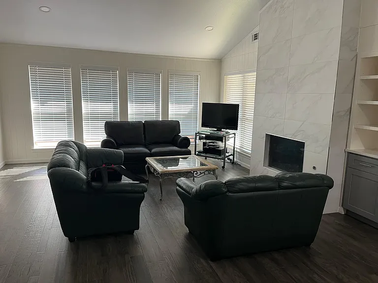 3920 San Mateo Dr #N — Photo 3