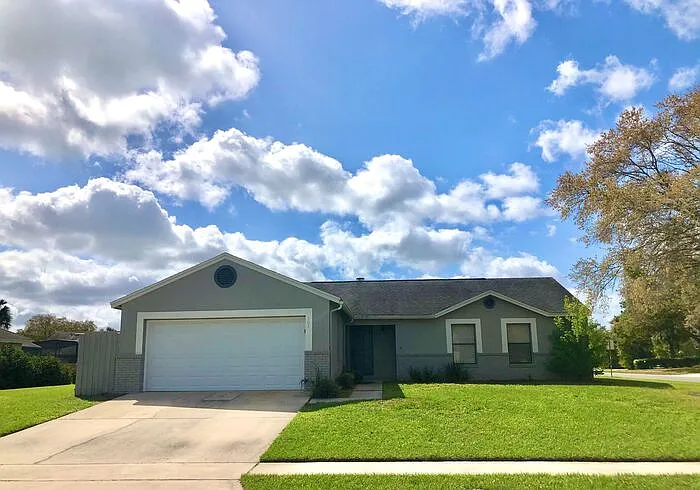 505 Walnut Grove Pl — Photo 1