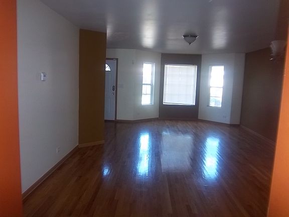 4th image of 11639 S Vincennes Ave