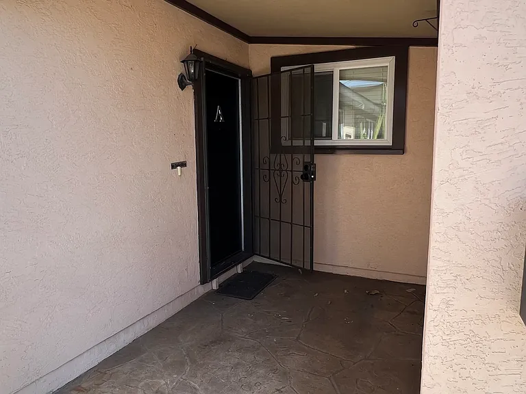 3465 Marathon Dr — Photo 8