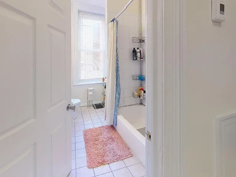 1617 W Oxford St #2 — Photo 4