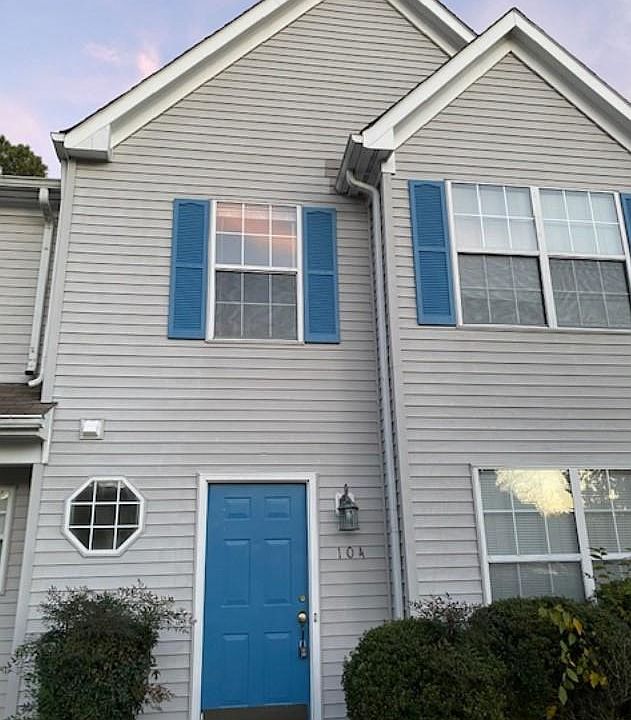 1st image of 104 Arabian Cir