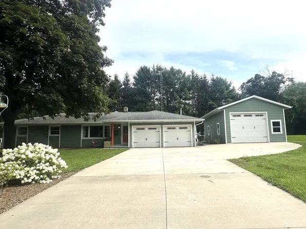 8835 N Dix Dr, Milton, WI 53563