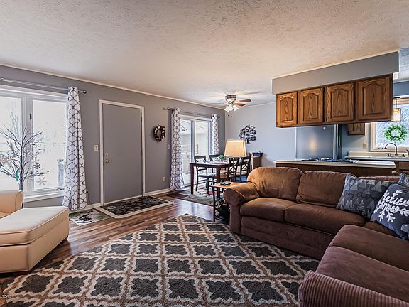 5th image of 226 Bonnie Brook Dr #46