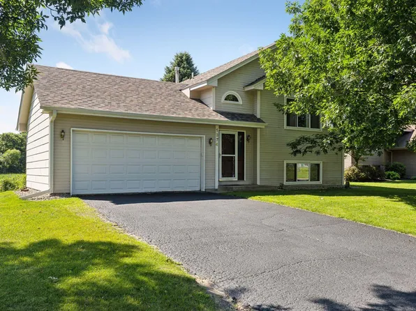 1374 Rice Creek Trl, Shoreview, MN 55126