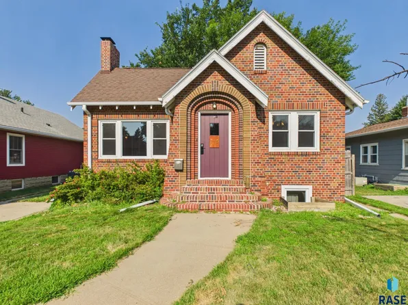 715 S Menlo Ave, Sioux Falls, SD 57104