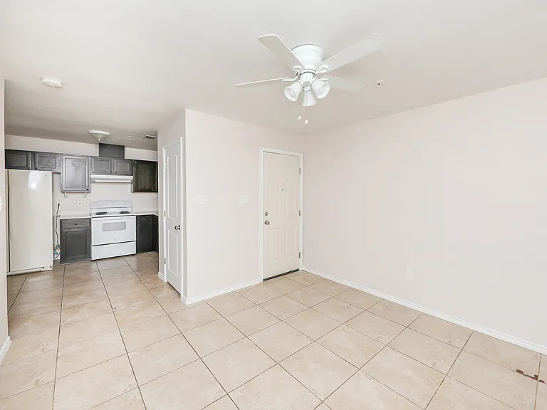 2601 Lomas Del Sur Blvd — Photo 5