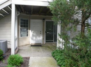 37 Tansy Ct, Bedminster, NJ 07921