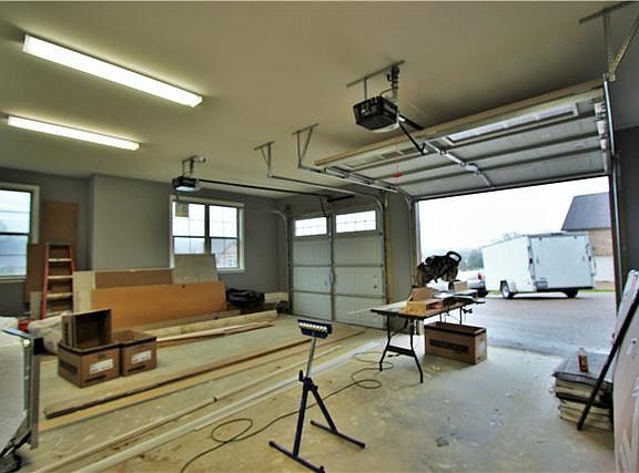 2nd image of 605 Lady Joslin Ct Lot 10