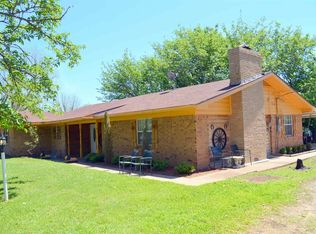 610 Depot, Meridian, TX 76665
