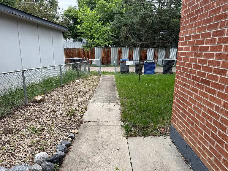 32 Valentine Ln #3 — Photo 9