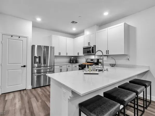 2447 Padulle Pl, Henderson, NV 89044