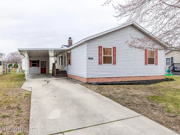 519 Bush Lake Ln, Smiths Creek, MI 48074