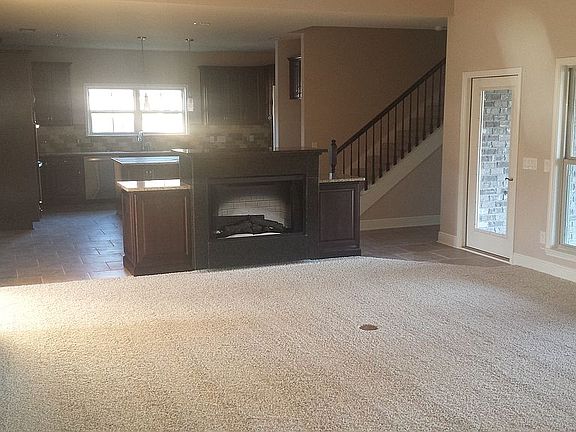4th image of 1103 Wensel Dr