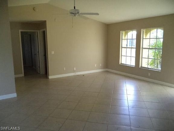5th image of 927 NE 17th Ter