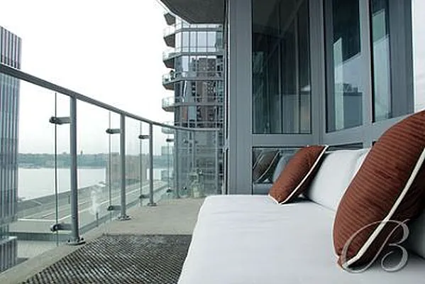 Rented by Bellmarc Realty | media 20