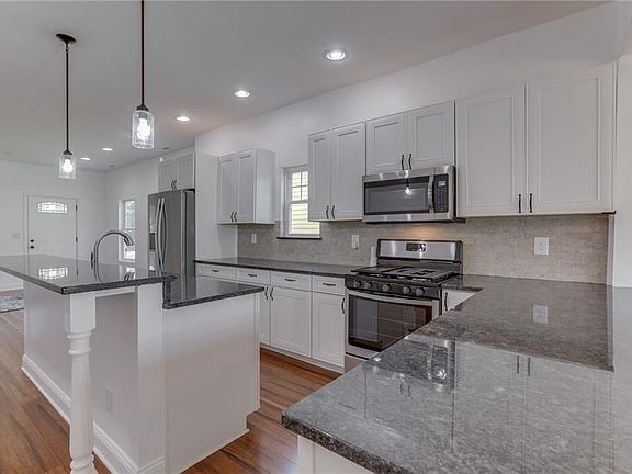 3rd image of 140 N Arsenal Ave #0