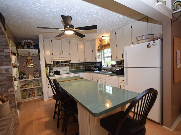 5th image of 3039 McClellan Dr