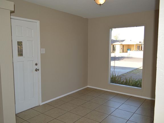5th image of 5736 N 32nd Ave