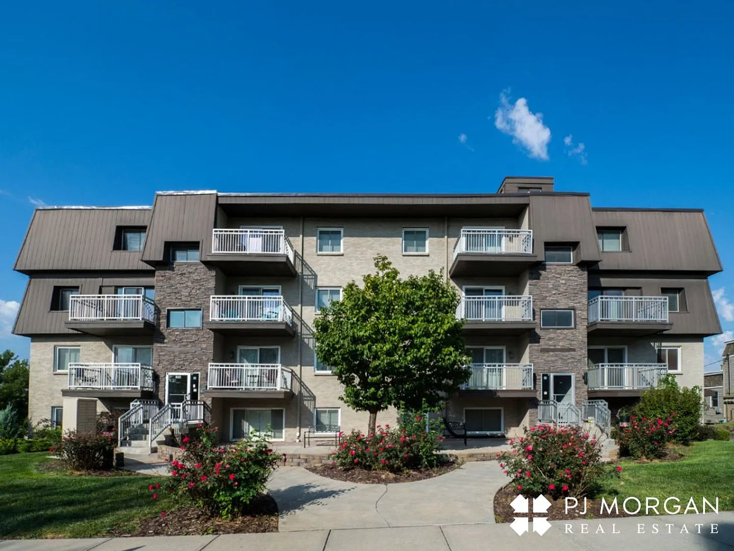 Mill Pointe — Photo 1