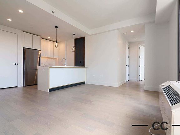 4th image of 571 4th Ave #1103C
