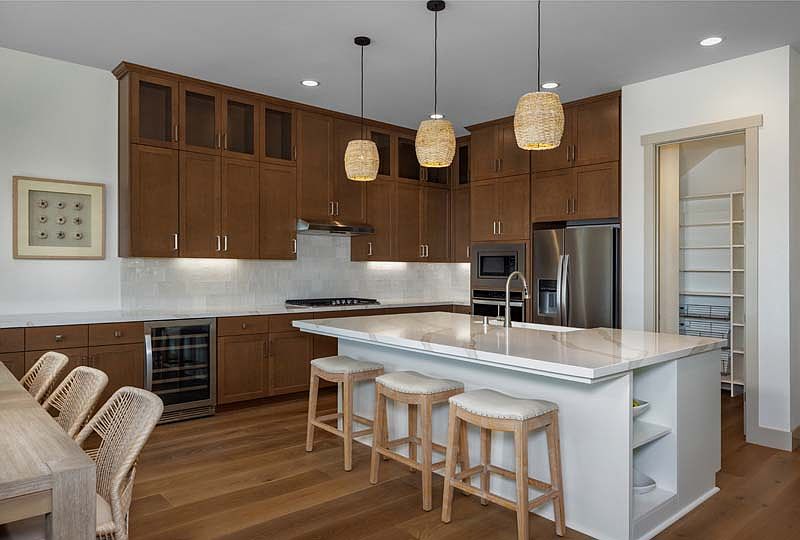 Kiper_SkyeAtRiverIslands_Res2-Kitchen_8080c-4x200