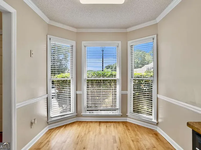 1140 Magnolia Way SE — Photo 9