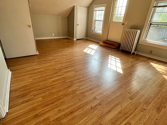 4th image of 3116 Fremont Ave S #2