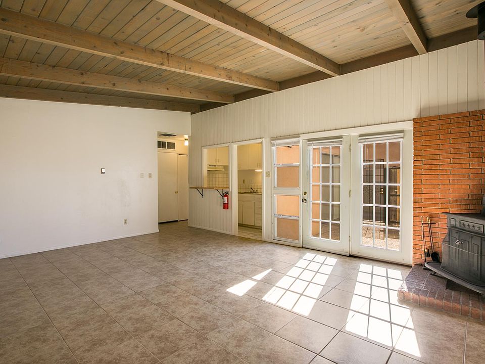 Large open living aea