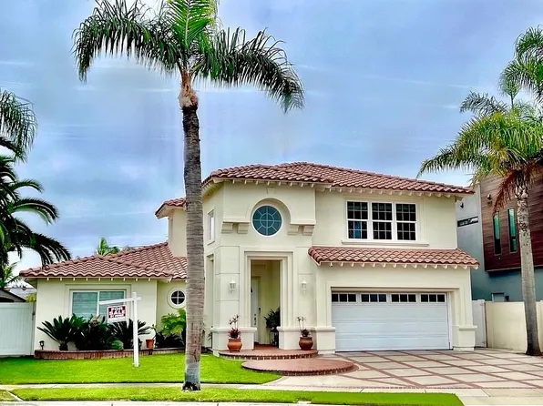 9112 Playa Dr, Huntington Beach, CA 92646