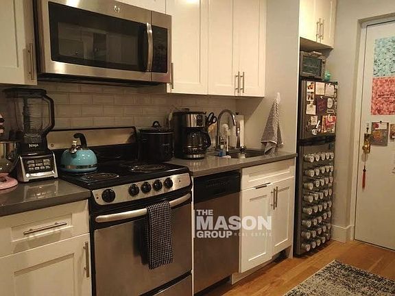 2nd image of 432 E 88th St APT 306