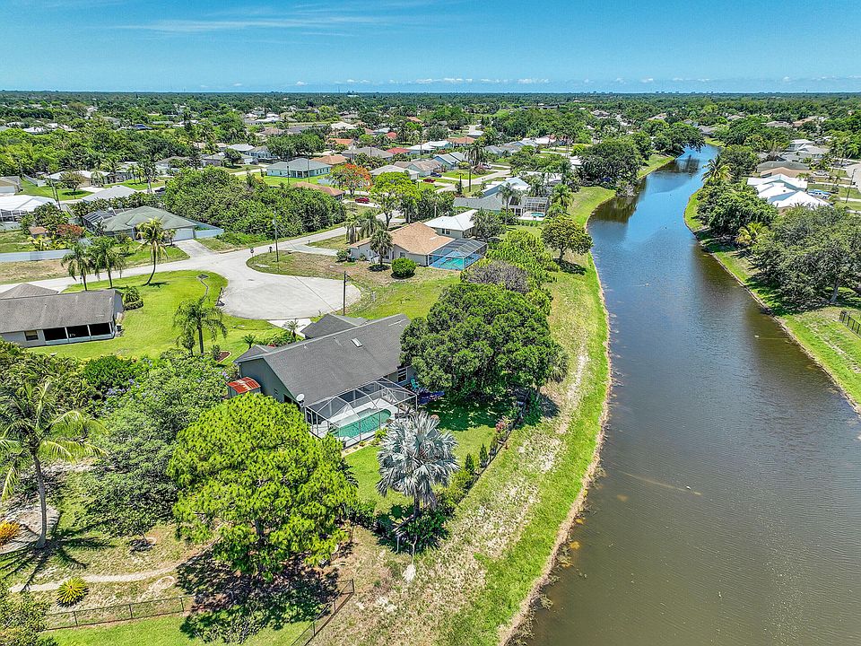 1st image of 2822 SW Teulon Court