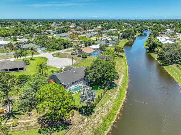 2822 SW Teulon Court, Port St Lucie, FL 34953