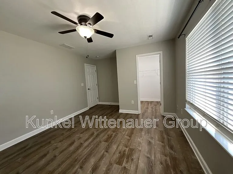 2621 Greystone Estates Pkwy — Photo 24