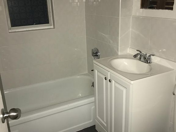 2nd image of 276 Logan Ave