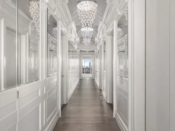 200 East 69th Street image 8 of 29