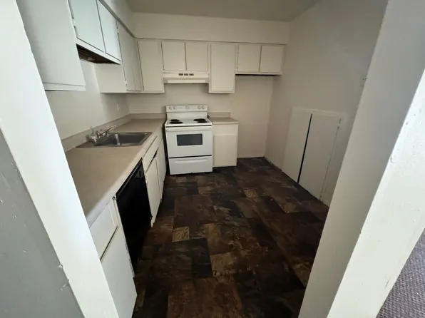 7674-7688 West Wabash Court - 7682, 7682 W Wabash Ct, Milwaukee, WI 53223
