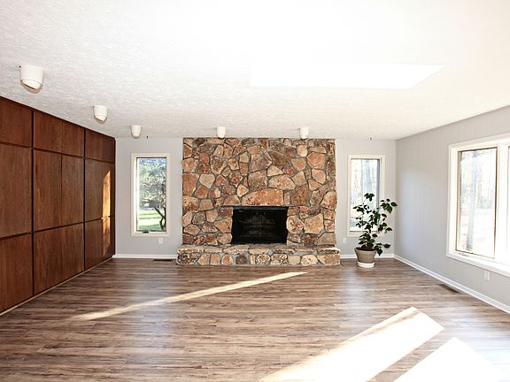 4th image of 22681 Creek Bend Ct