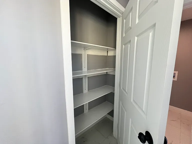 5310 Navarro St — Photo 15