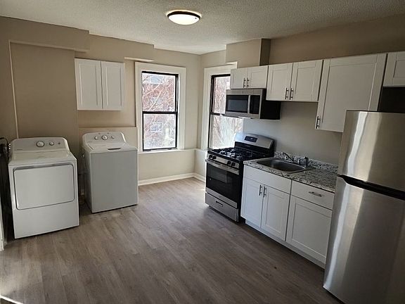 5th image of 222-224 Maple Ave #1S