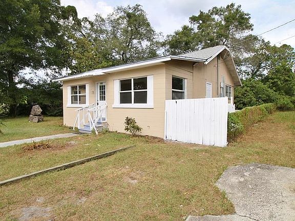 2nd image of 910 E 108th Ave