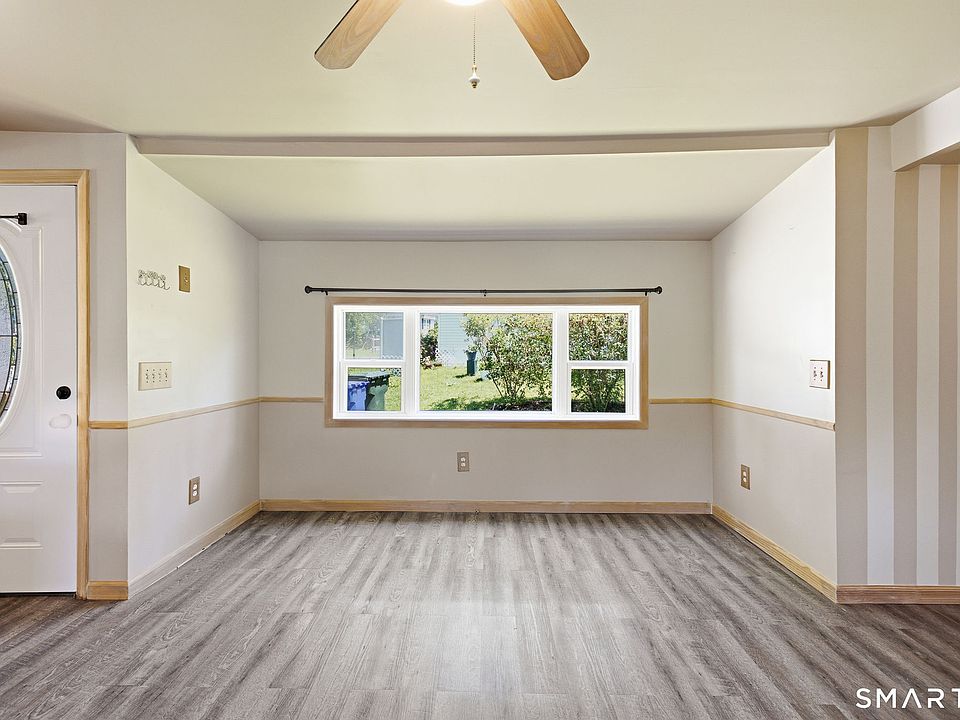1st image of 165 Laurelwood Lane