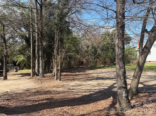 2206 Highland St, Charlotte, NC 28208