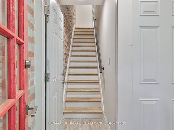 3rd image of 8 Grafton Ave