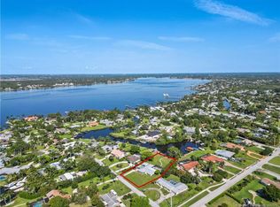 1619 NW River Trl, Stuart, FL 34994