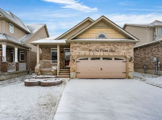 11 Red Cedar Ln, Essa, ON